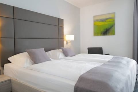 Comfort Double Room | Premium bedding, pillowtop beds, minibar, in-room safe