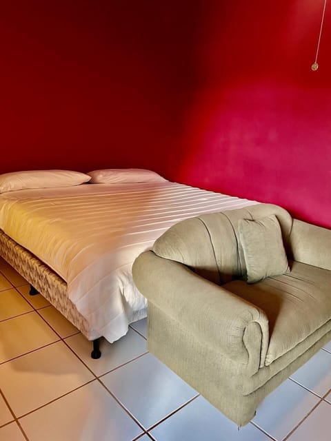 Standard Single Room | Free WiFi, bed sheets