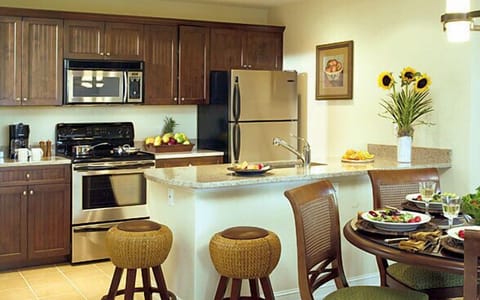 Standard Apartment, 2 Bedrooms | Private kitchen | Microwave, coffee/tea maker, toaster