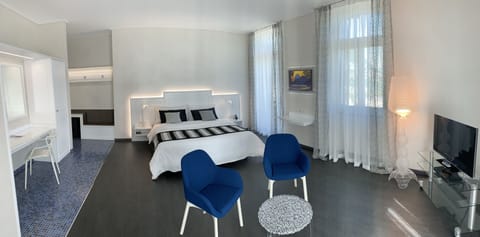 Double Room Superior Top, Balcony | In-room safe, desk, free WiFi, bed sheets