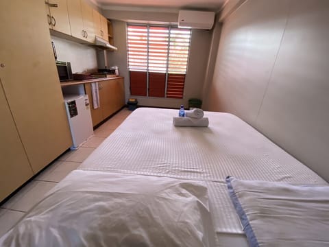 Comfort Studio, 1 Bedroom | Egyptian cotton sheets, premium bedding, desk, laptop workspace