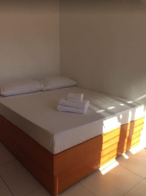 Deluxe Room | Premium bedding, laptop workspace, bed sheets