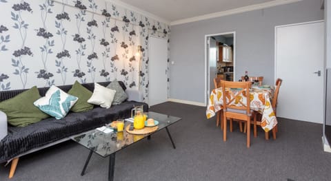 Living Room / Lounge