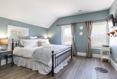 Room, Multiple Beds, Connecting Rooms | Premium bedding, down comforters, Tempur-Pedic beds