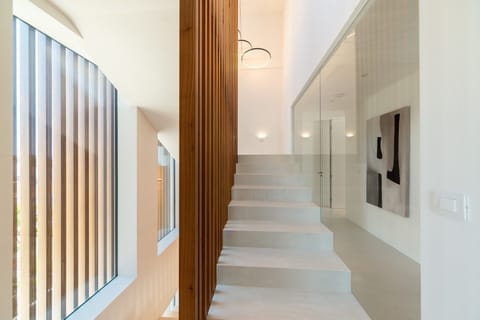 Upon arrival, your host will give you very useful information about places to visit, recommended restaurants, and recommended day tours