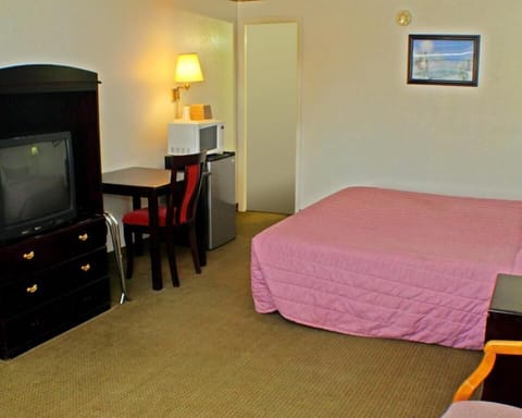 Family Double or Twin Room | Free WiFi, bed sheets