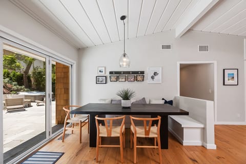 Dining inside or out