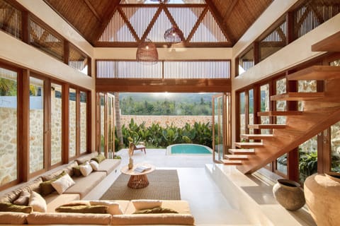 Villa, 1 King Bed, Private Pool | Living area