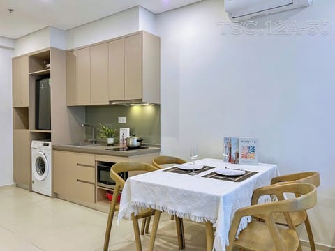 Panoramic Apartment | Private kitchen | Fridge, microwave, stovetop, rice cooker