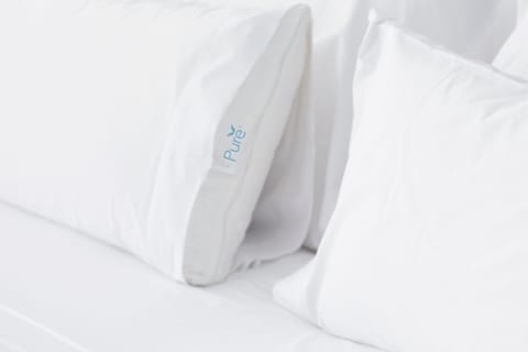 Premium bedding, in-room safe, desk, laptop workspace