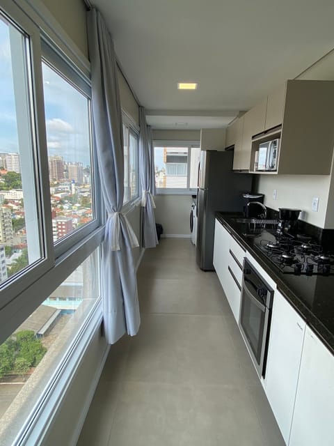 Basic Apartment | Private kitchen | Full-size fridge, microwave, oven, dishwasher