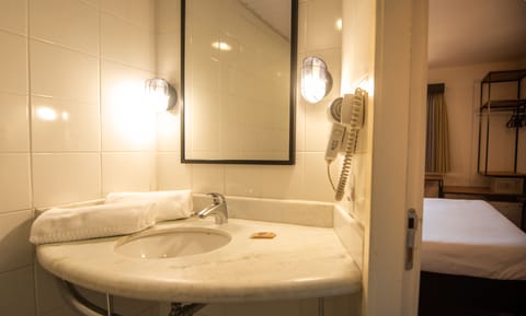 Room, Multiple Beds | Bathroom | Shower, eco-friendly toiletries, hair dryer, towels