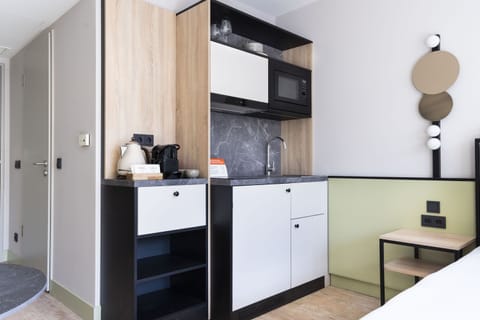 Large Studio with Kitchenette | Private kitchen | Espresso maker, coffee/tea maker, electric kettle