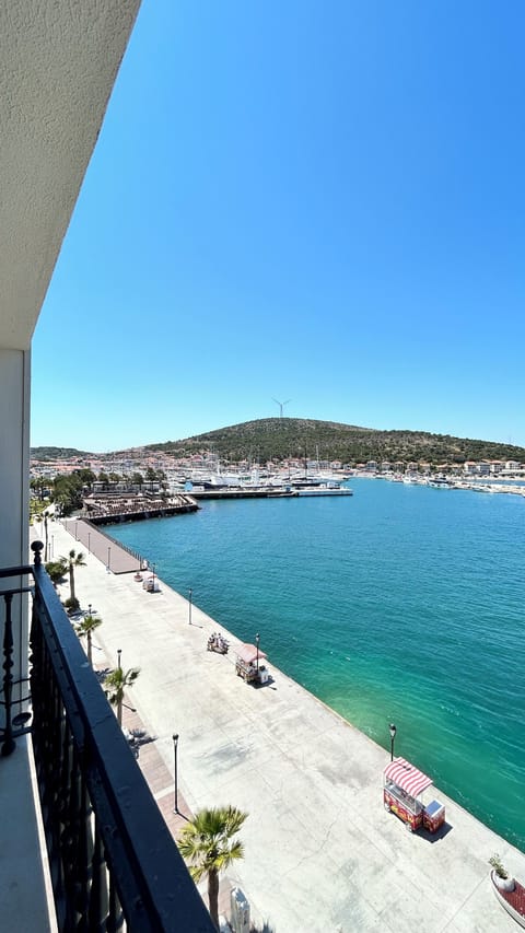 Deluxe Seaview Room | Balcony view