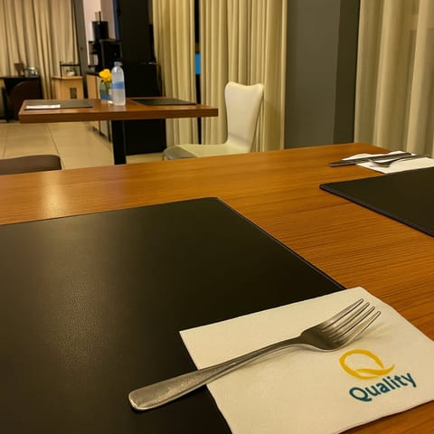 Superior Studio Suite | Dining