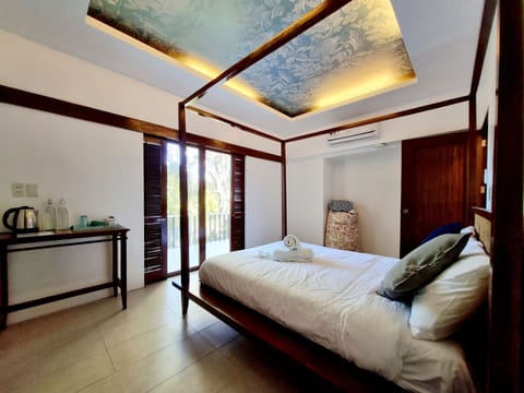 Family Villa | Minibar, in-room safe, iron/ironing board, free WiFi