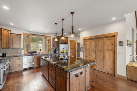 Plenty of space to move around in the kitchen