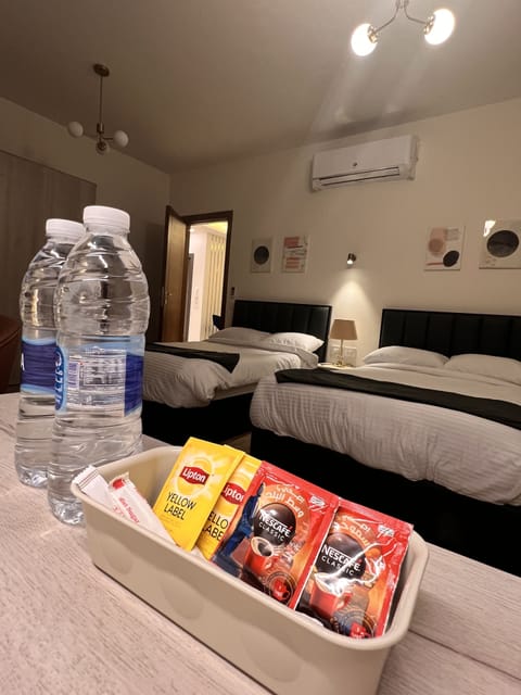 Double Room | In-room safe, desk, iron/ironing board, free WiFi