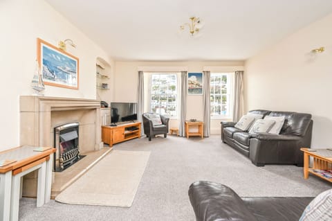 Apartment | Living area