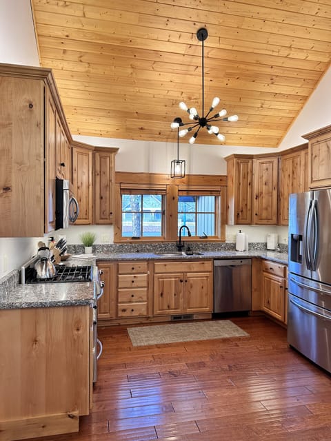 Fully equipped kitchen