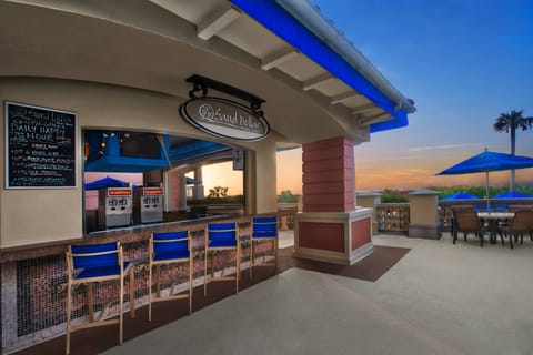 Poolside bar