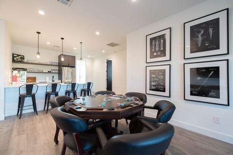 Townhome, 3 Bedrooms | Dining