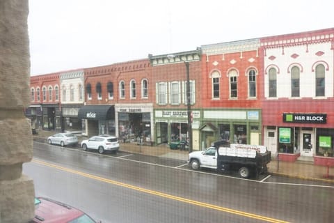 18d6a647-6c79-4e8c-8c0c-d2c653da35c9