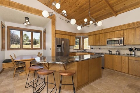 Fully equipped kitchen