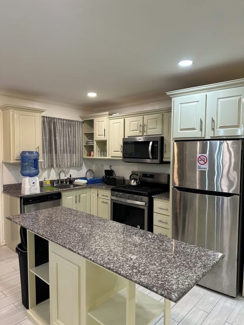 Superior Apartment | Private kitchen | Full-size fridge, microwave, oven, dishwasher