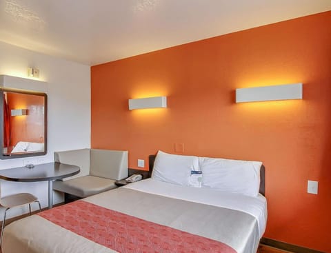 Standard Suite, 1 Queen Bed, Non Smoking | Blackout drapes, free WiFi, bed sheets