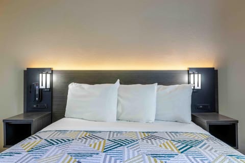 Desk, laptop workspace, blackout drapes, free WiFi