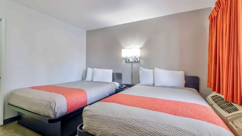 Standard Room, 2 Double Beds, Accessible, Non Smoking | Room amenity