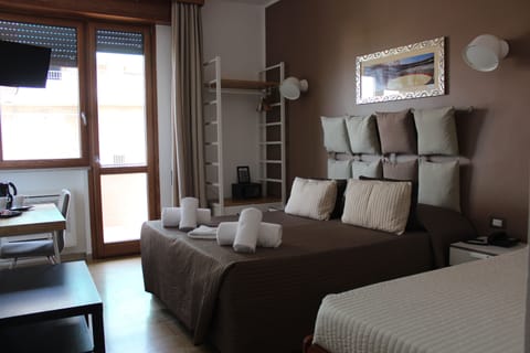 Triple Room | Premium bedding, down comforters, Select Comfort beds, in-room safe