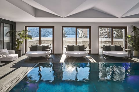 2 indoor pools