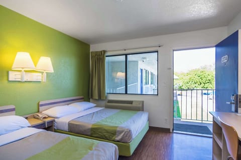 Free WiFi, bed sheets, wheelchair access