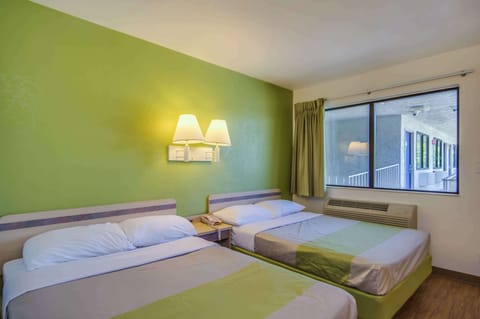 Free WiFi, bed sheets, wheelchair access