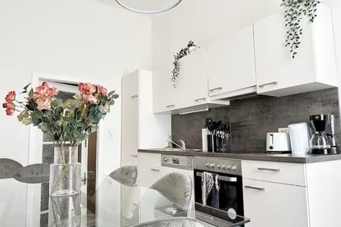 Apartment (7) | Private kitchen | Full-size fridge, oven, stovetop, espresso maker