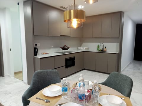 Junior Suite, 2 Bedrooms | Private kitchen | Fridge, microwave, stovetop, electric kettle