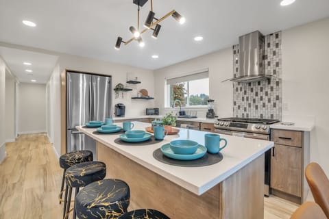 Indoors, Kitchen, Home Decor, Refrigerator, Kitchen Island