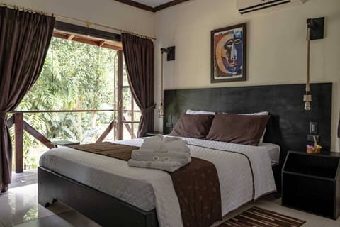Comfort Double Room Single Use | Hypo-allergenic bedding, down comforters, minibar