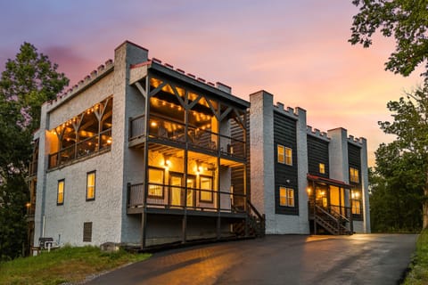 The perfect escape with stunning views.