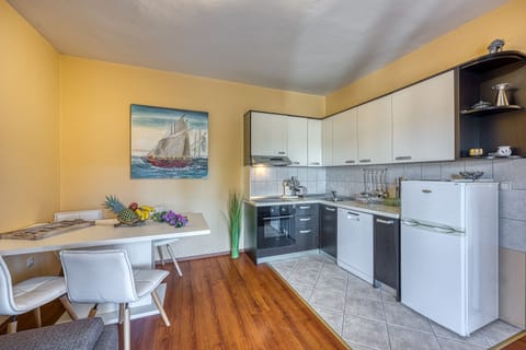 Kitchen and dining area