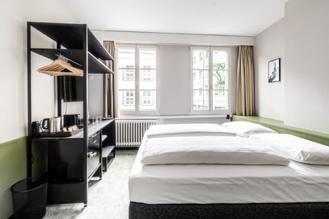 City Double Room | Down comforters, in-room safe, desk, iron/ironing board