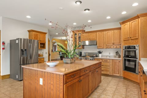 Lots of space for the family to prepare a meal if you decide to stay in.