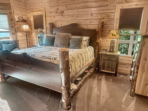 King Master Bedroom 3 - main floor