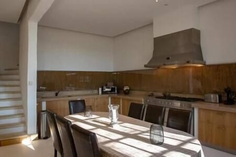 485bdb53 d831 4f1d b8ef ecb5232a7aeb