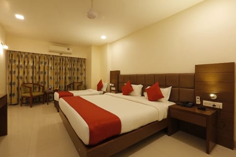 Executive Room | Premium bedding, Select Comfort beds, desk