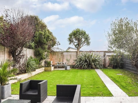 Garden | Eighty Two, Newquay