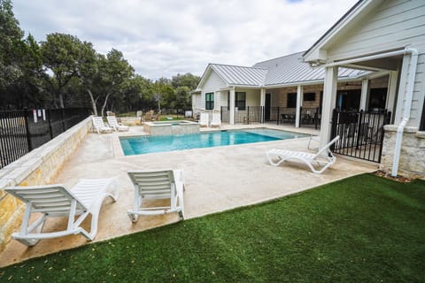 The fence between the pool and the back door is not child proof.
