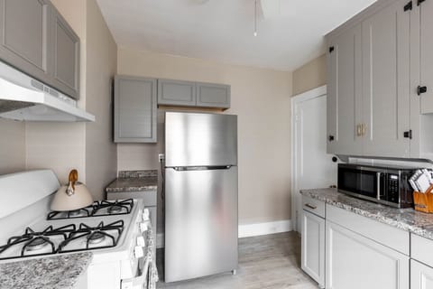 Prepare your favorite dishes in this fully equipped kitchen, furnished with all essential cooking utensils